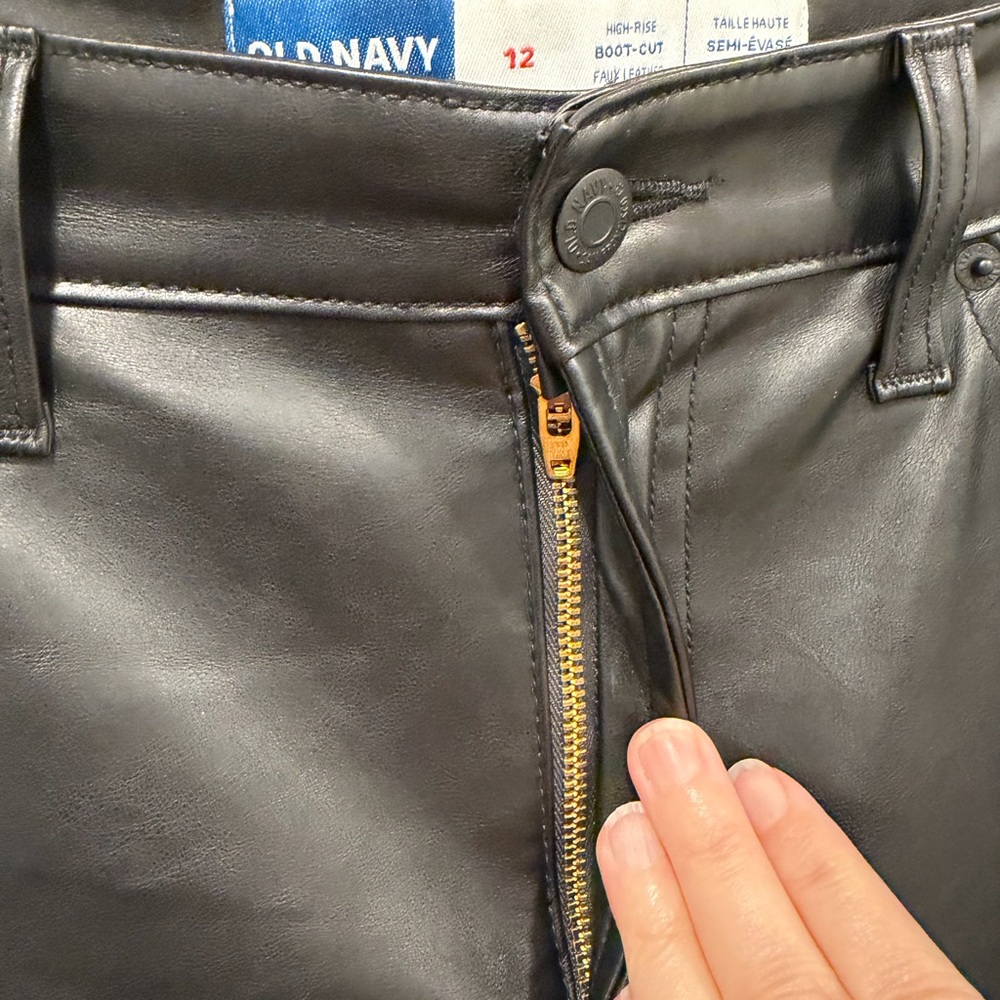VEGAN LEATHER Pant, Old Navy - Picture 6 of 10